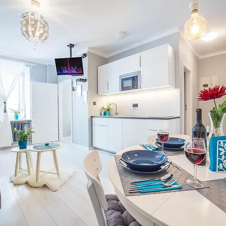 Apartments Madelaine Warsaw By Noclegi Renters Exterior photo