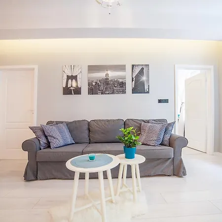 Apartments Madelaine Warsaw By Noclegi Renters Exterior photo